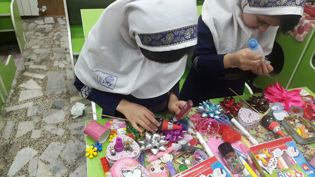 زنگ هنر درست کردن حاجی فیروز به مناسبت سال جدید