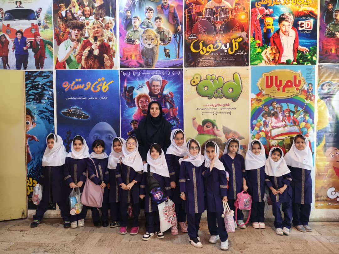ساعاتی خوش دختران گلمان در سینما