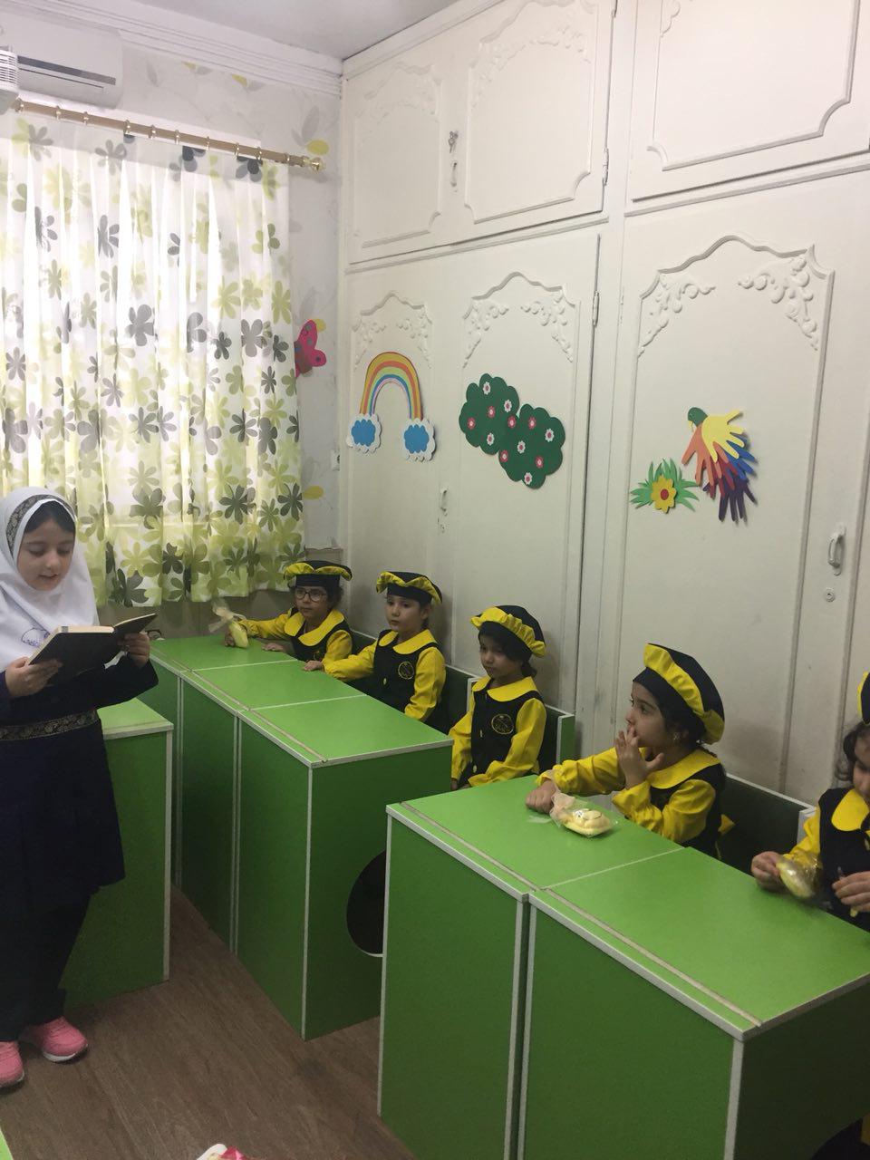 جشن شکوفه ها برای پیش دبستانی های گل دبستان باران اندیشه