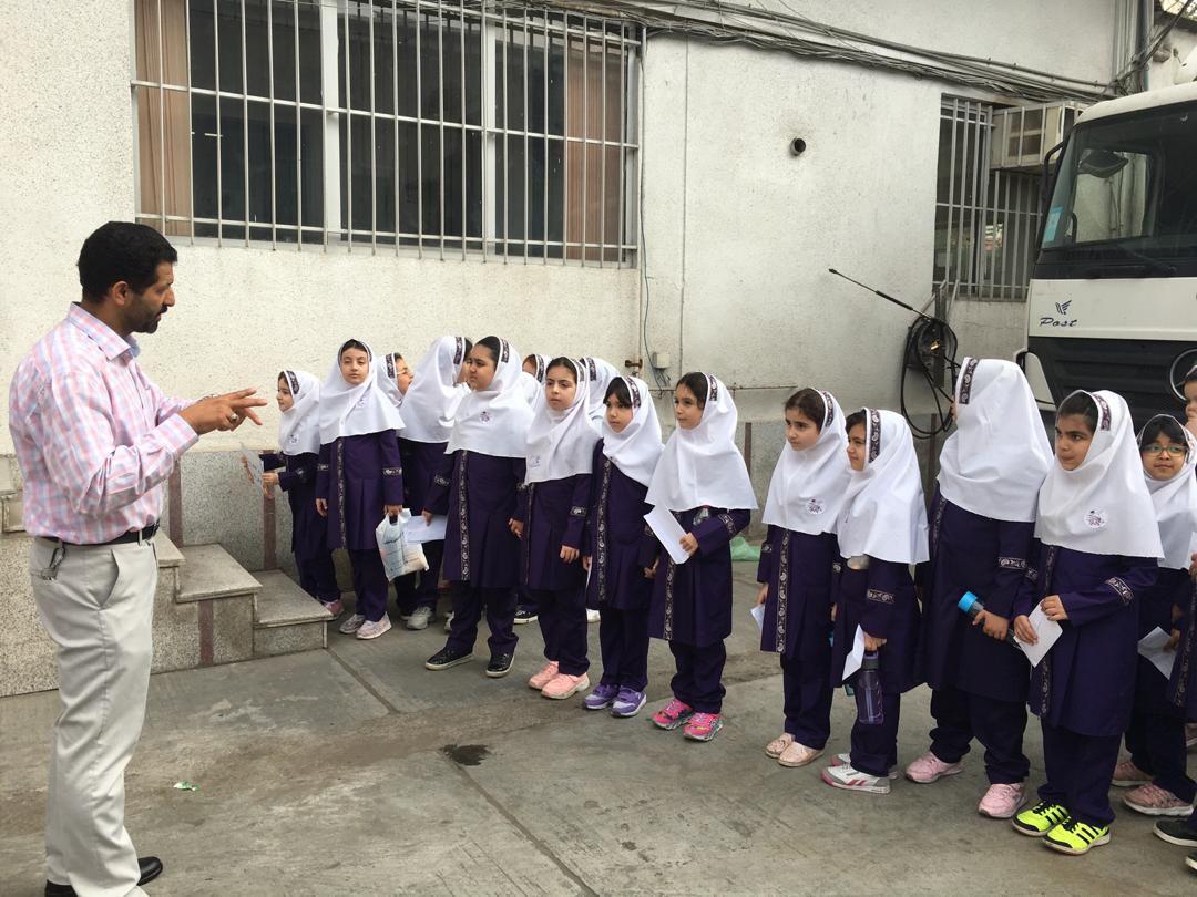 گرامیداشت روز جهانی پست با دختران نازنین باران اندیشه