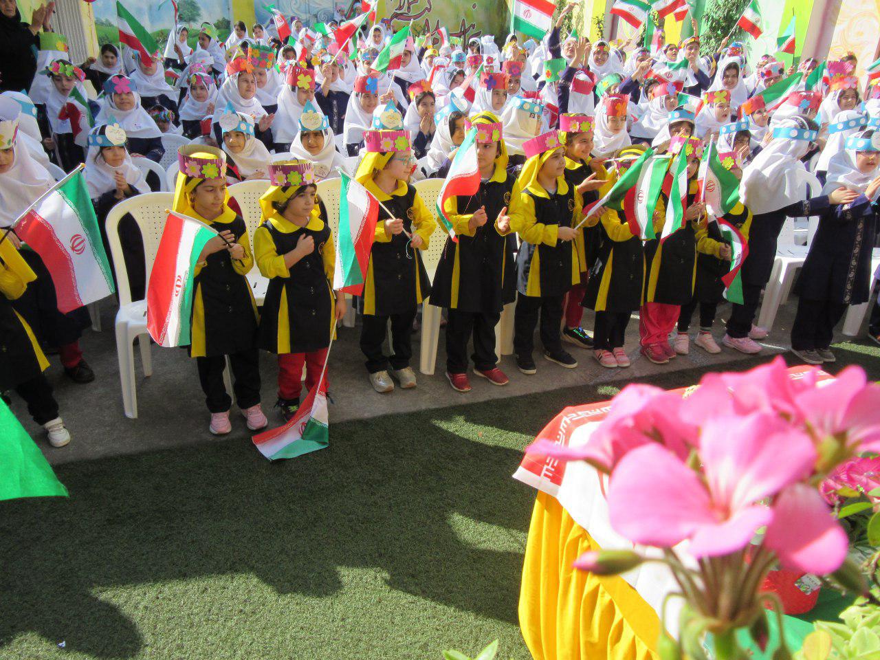 برگزاری مراسم روز دانش آموز در باران اندیشه