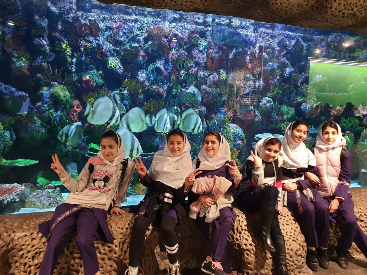 اردوی و بازدید تفریحی دانش آموزان پایه پنجم و ششم از اکواریم انزلی
