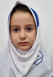 نازلی صداقت